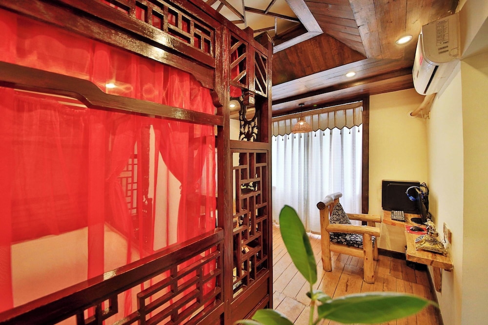 Xiangxi Dreamweaver Inn 41/50