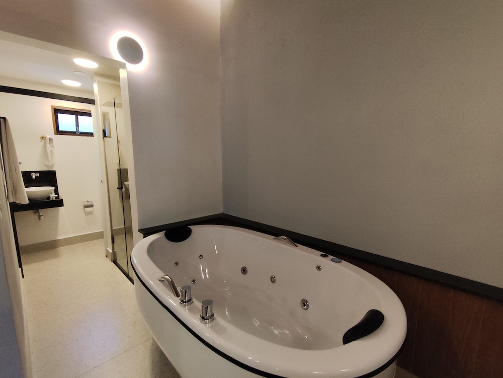Hotel Coquille 57/85