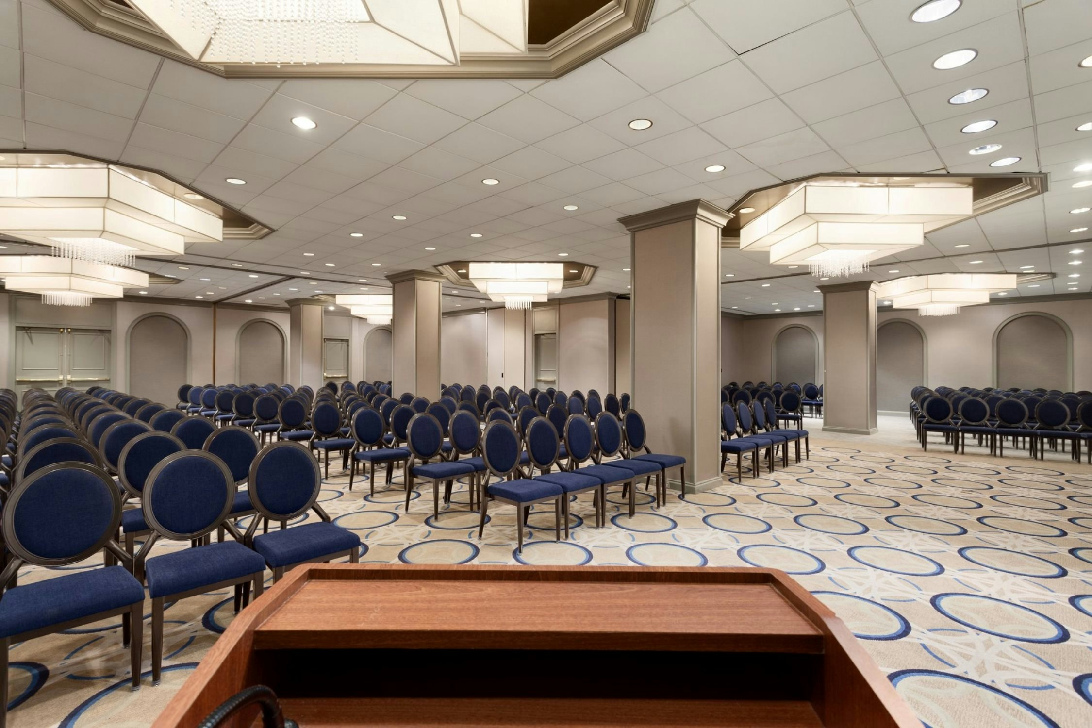 DoubleTree by Hilton Newark Penn Station 41/46