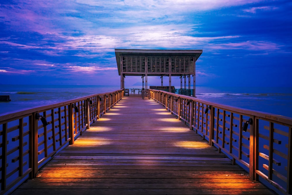 Aston Anyer Beach Hotel 41/50