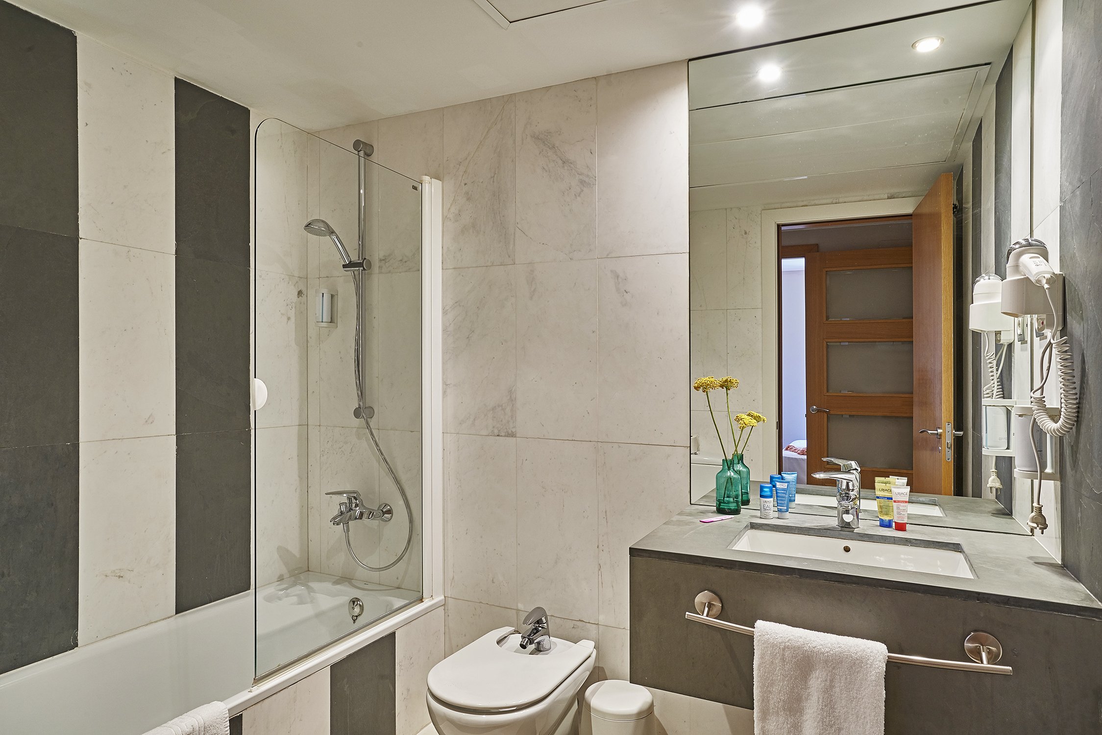 AinB Sagrada Familia Apartments 68/74
