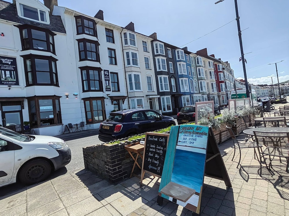 Celtic Bay Guest House 49/57