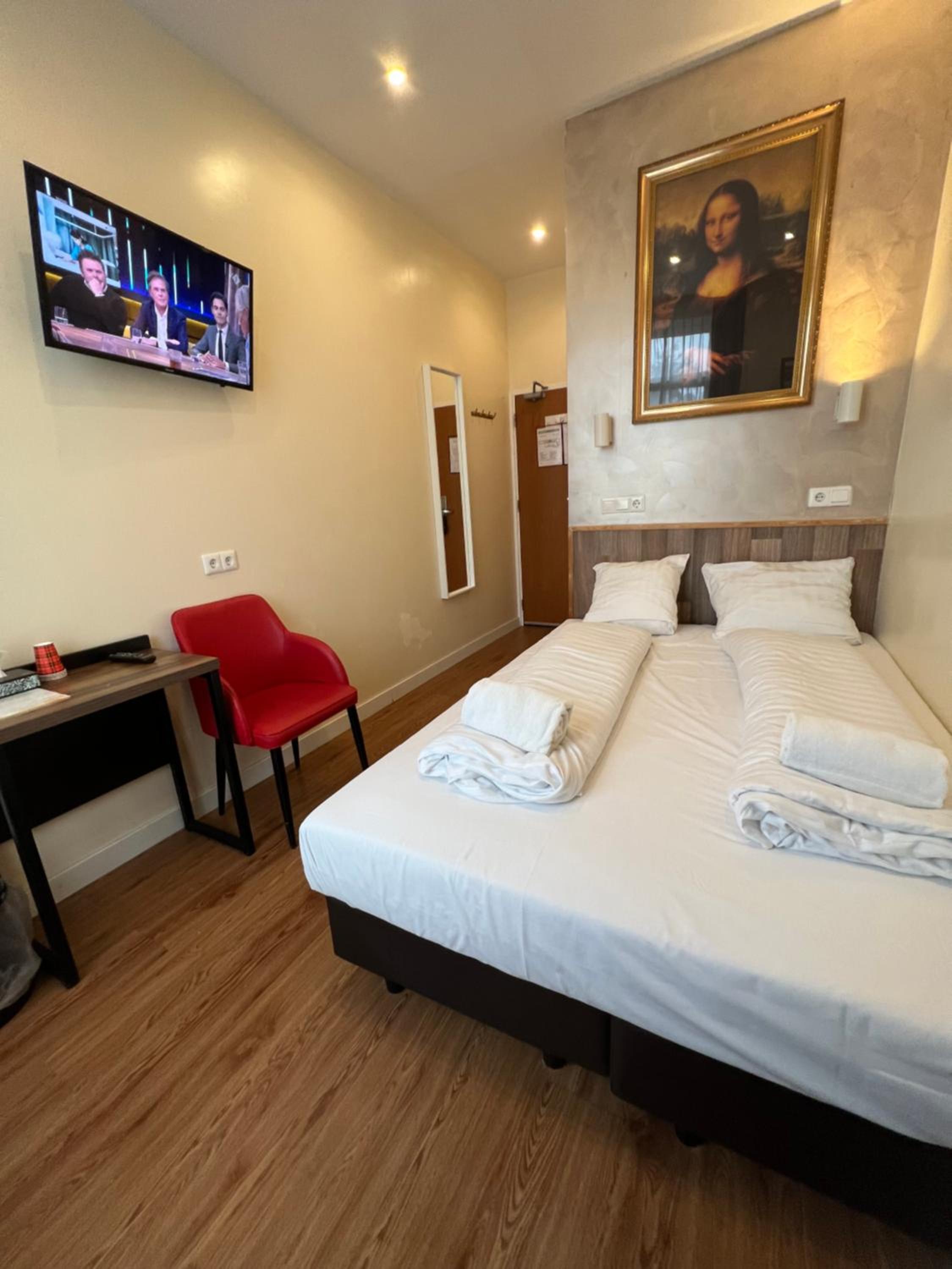 Dam Hotel 14/55