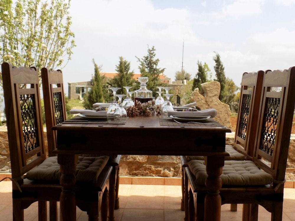 Aetovigla Guest Houses 20/30