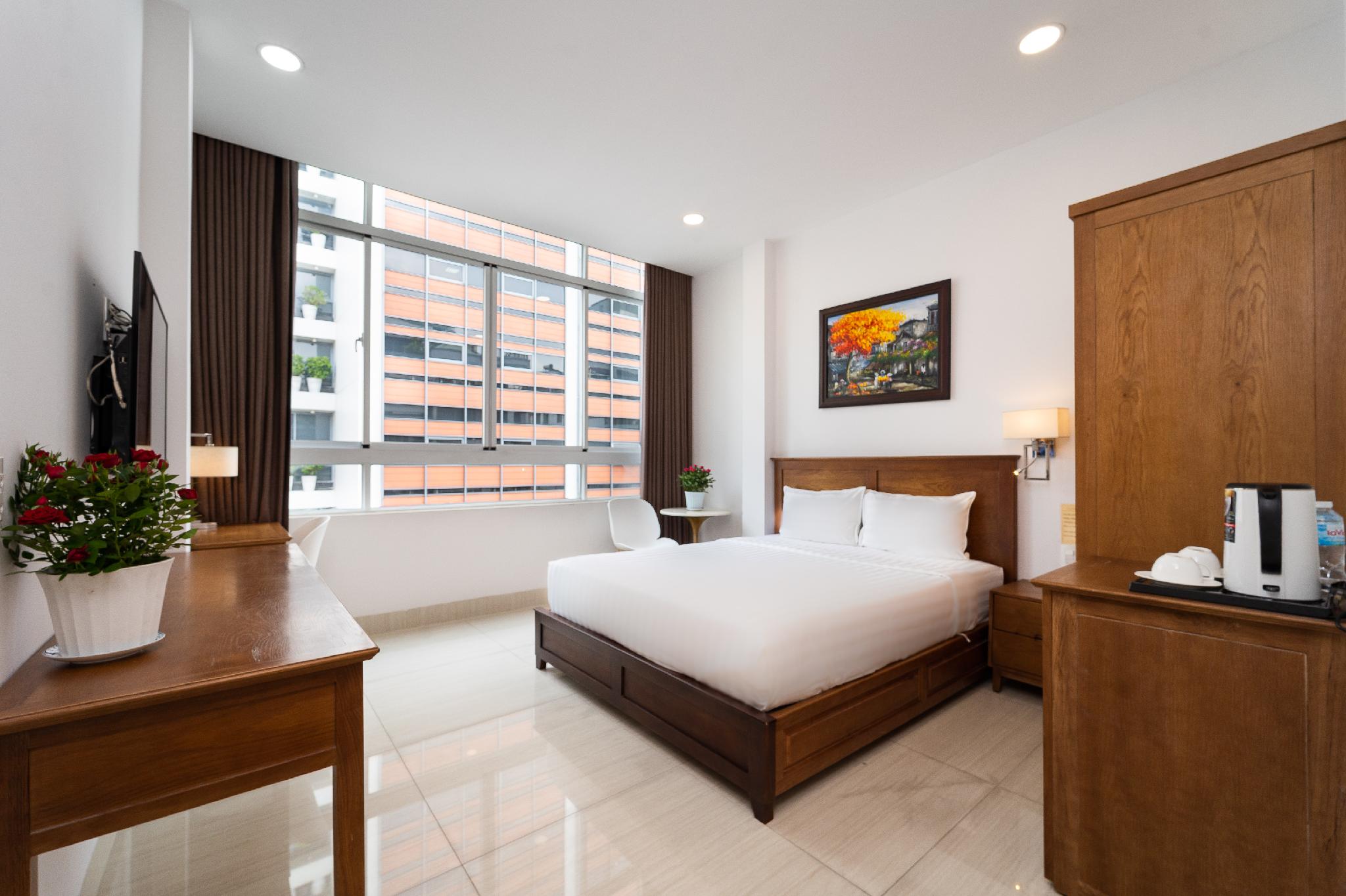 Luxury, Triple, Multiple Beds, City View