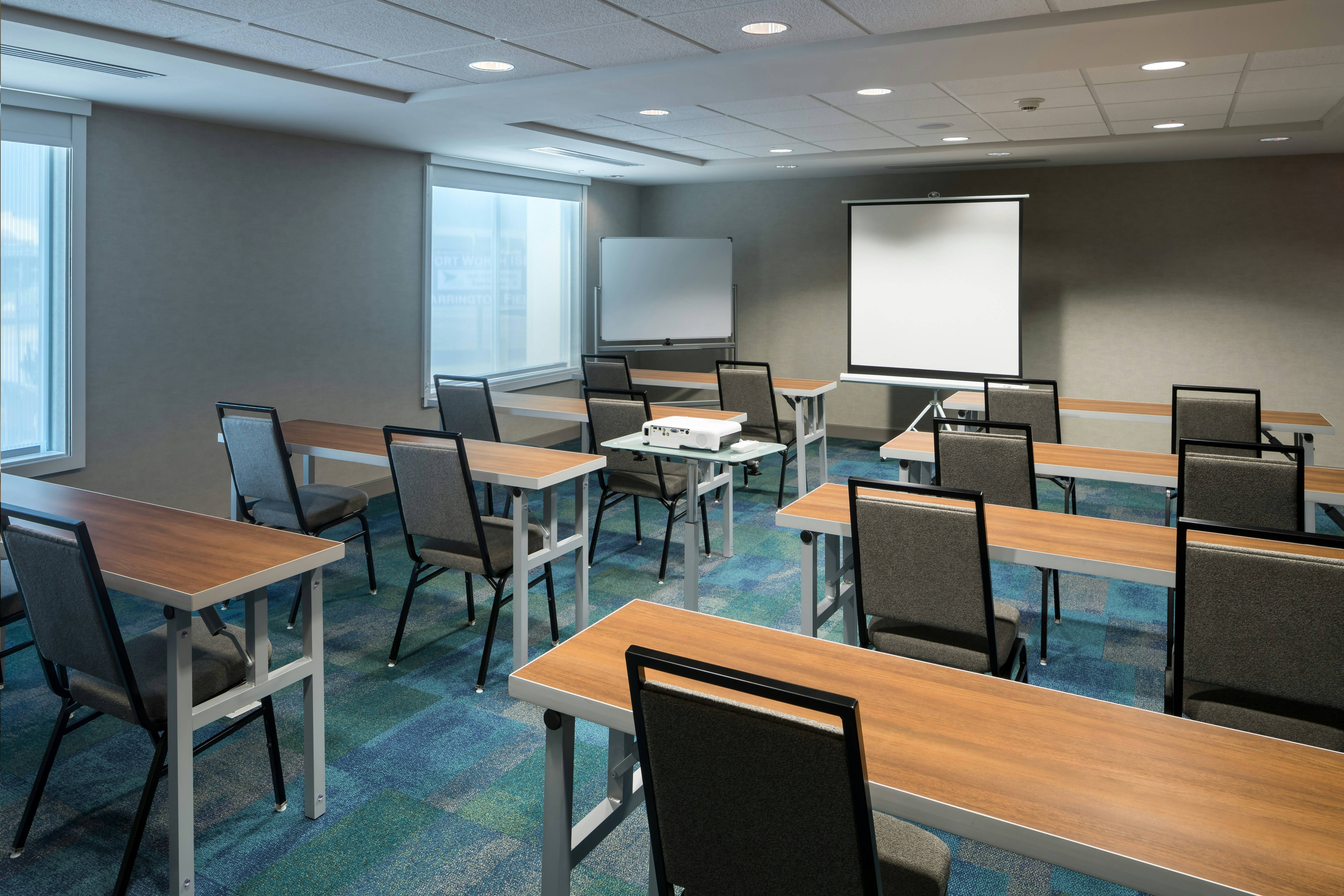 Home2 Suites By Hilton Fort Worth Cultural District Tx 16/21