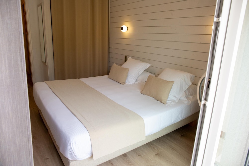 Room, Double Bed, No Sea View, Annex