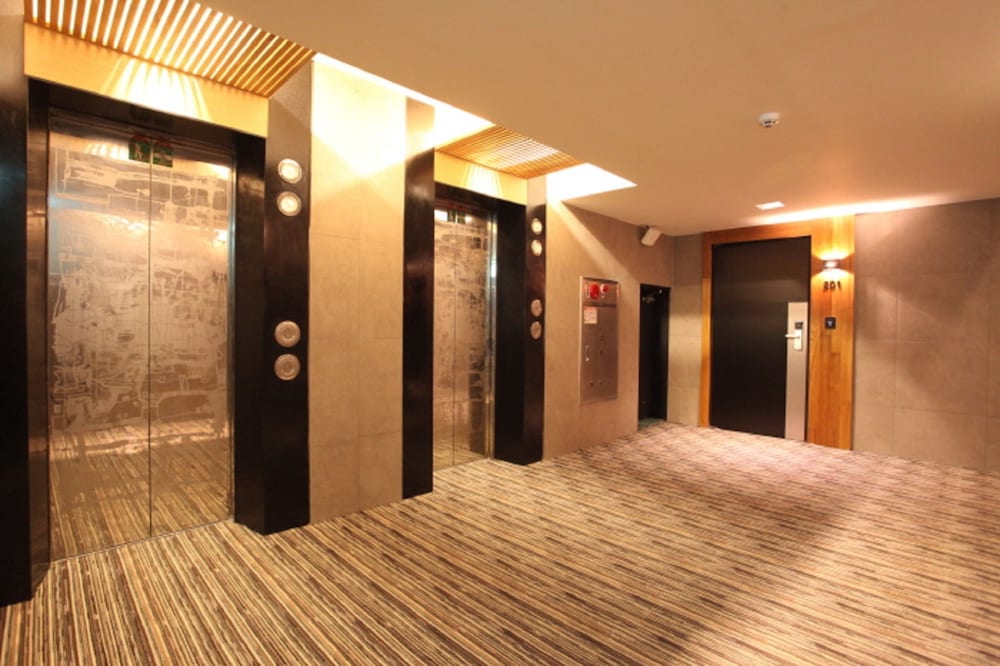 Hotel Rich 16/25