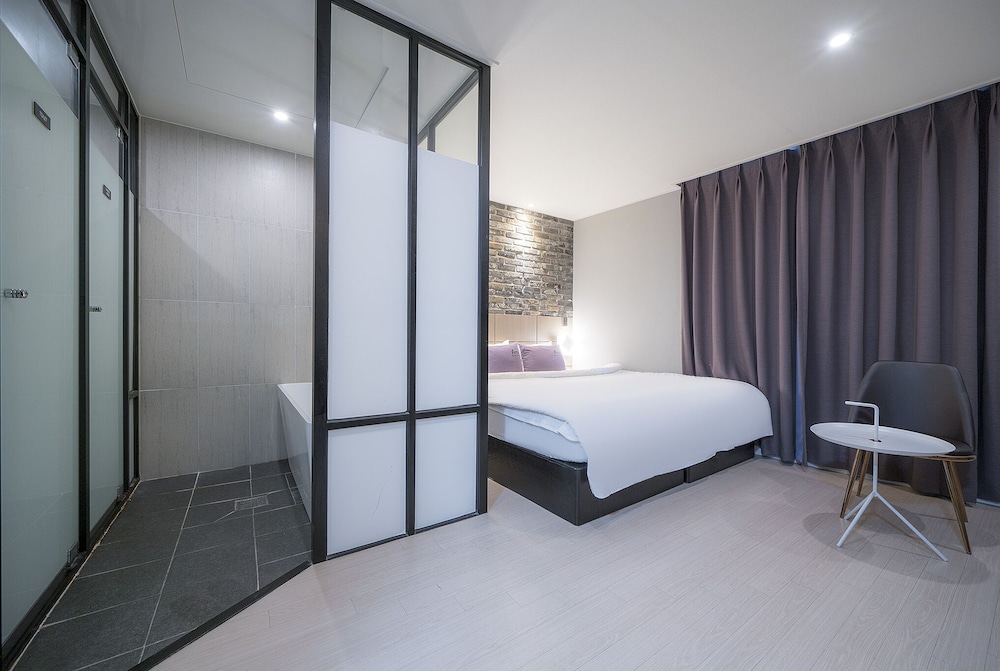 No.25 Hotel Nampo Daecheong 25/54