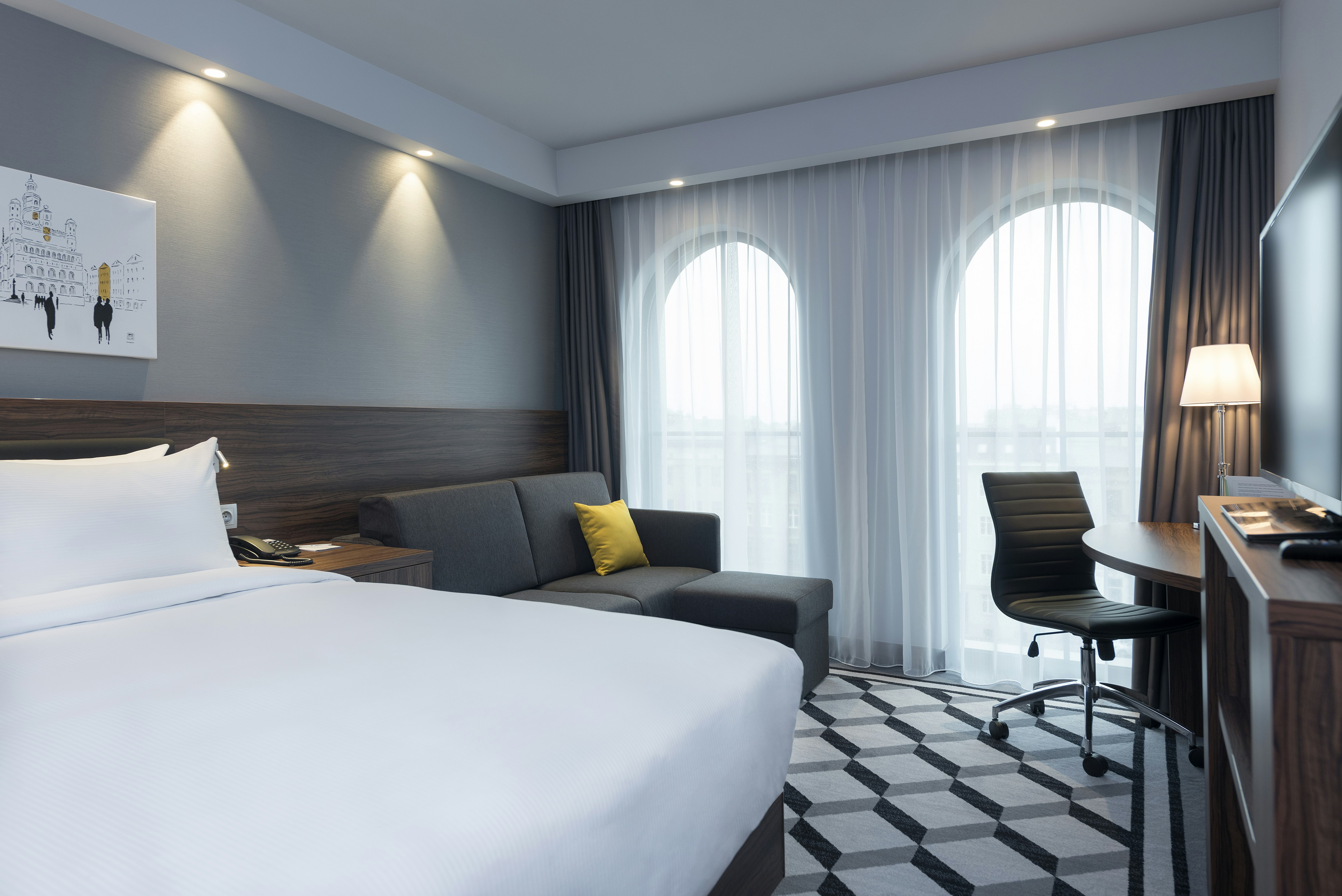 ROOM, QUEEN BED, WITH VIEW, SOFA