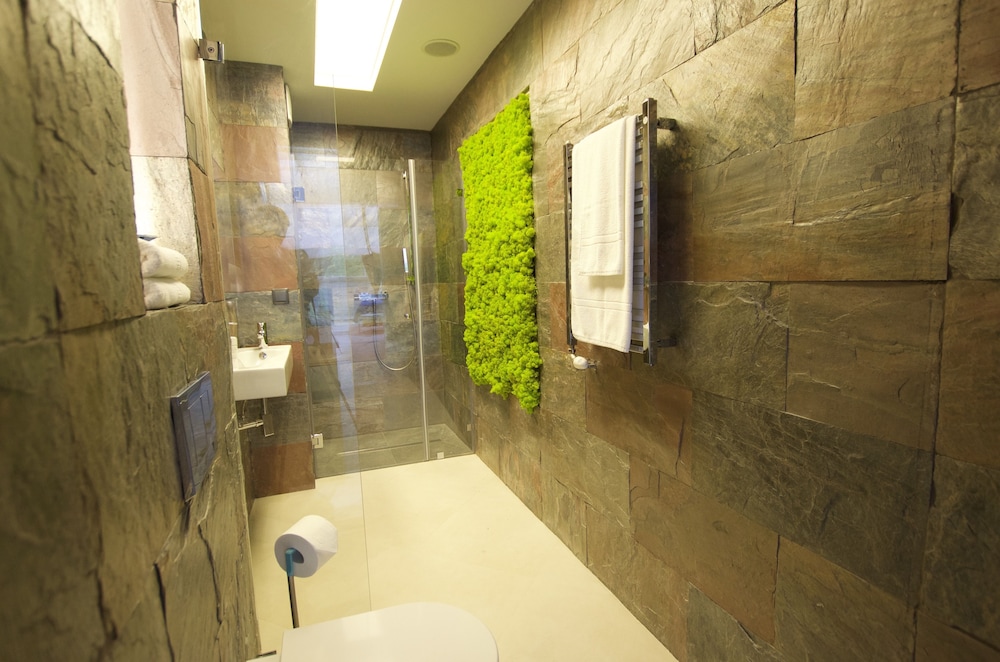 A11 Apartments & Spa Dermique 49/50