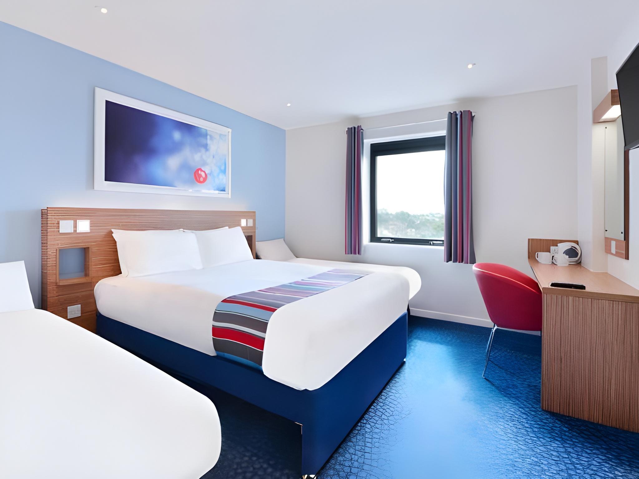 Travelodge Maidstone Central — photo 4