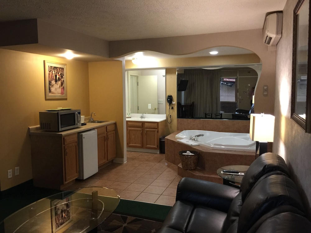 Route 66 Hotel And Conference 48/58