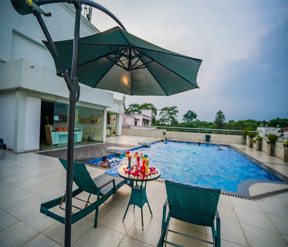 Barsana Hotel And Resort 29/50