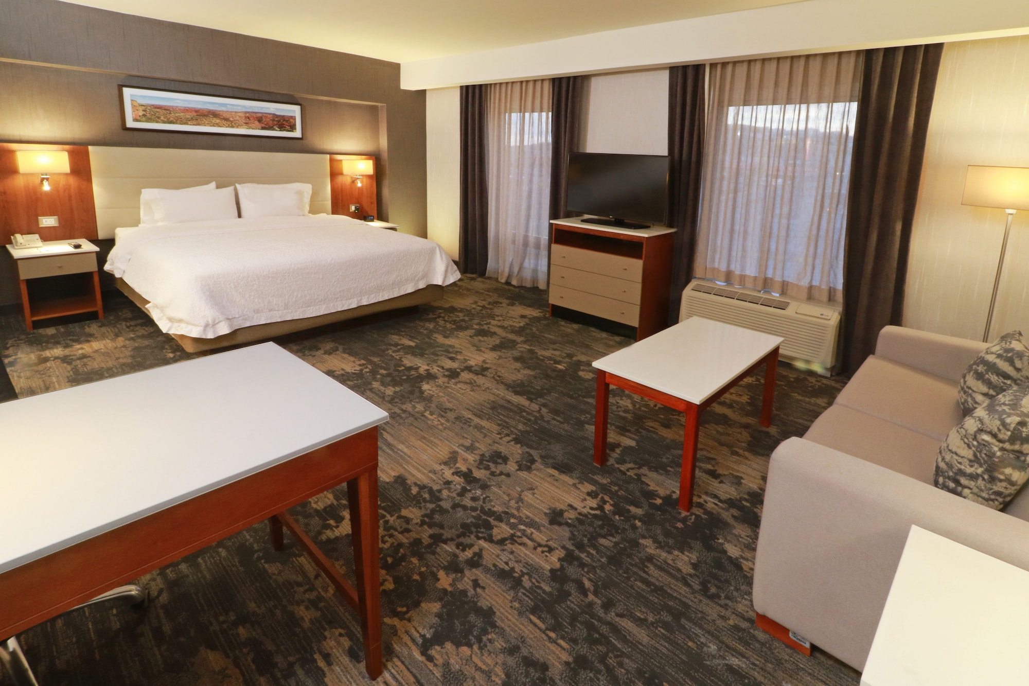 Studio, Suite, 2 Queen Beds, Sofa, Kitchenette