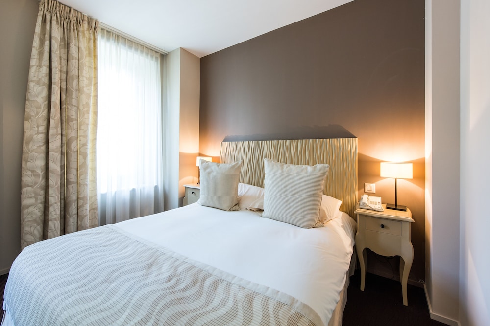 Hostellerie Le Petit Manoir 15/54