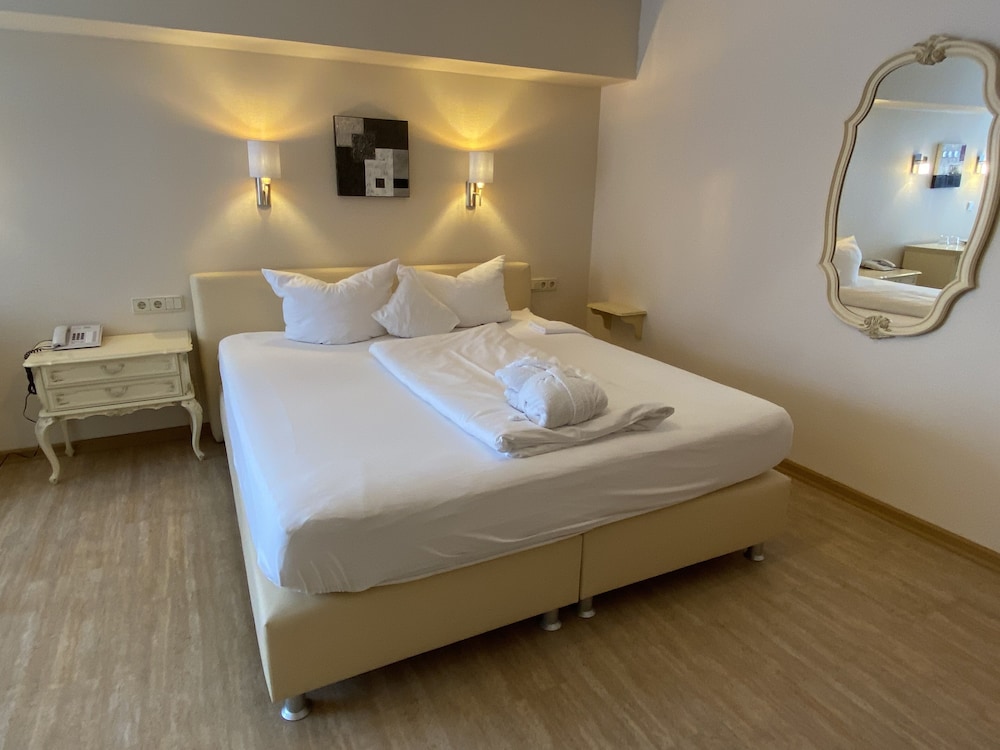 TOP CountryLine Hotel Ritter 17/45