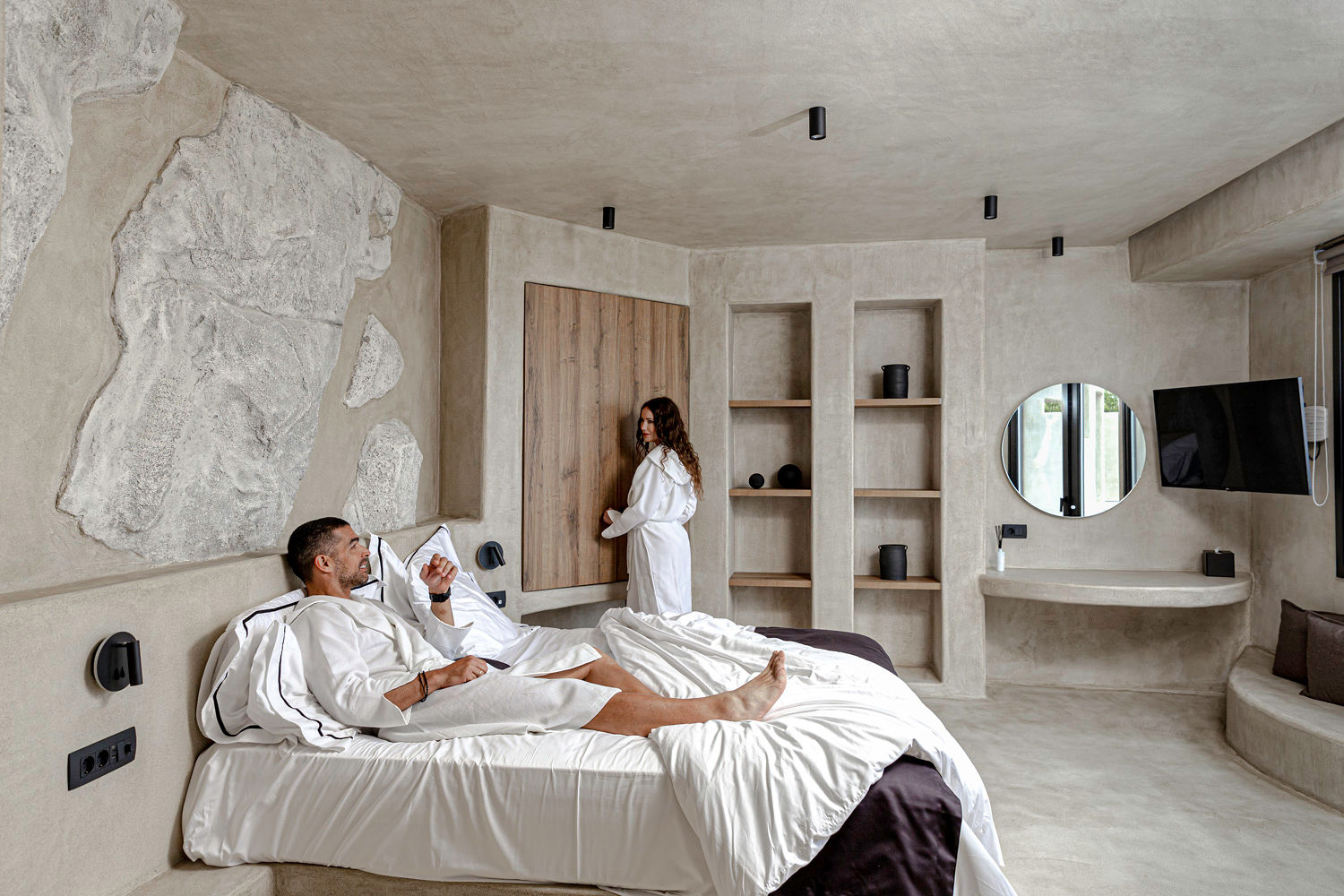 Senses Luxury Houses 80/106
