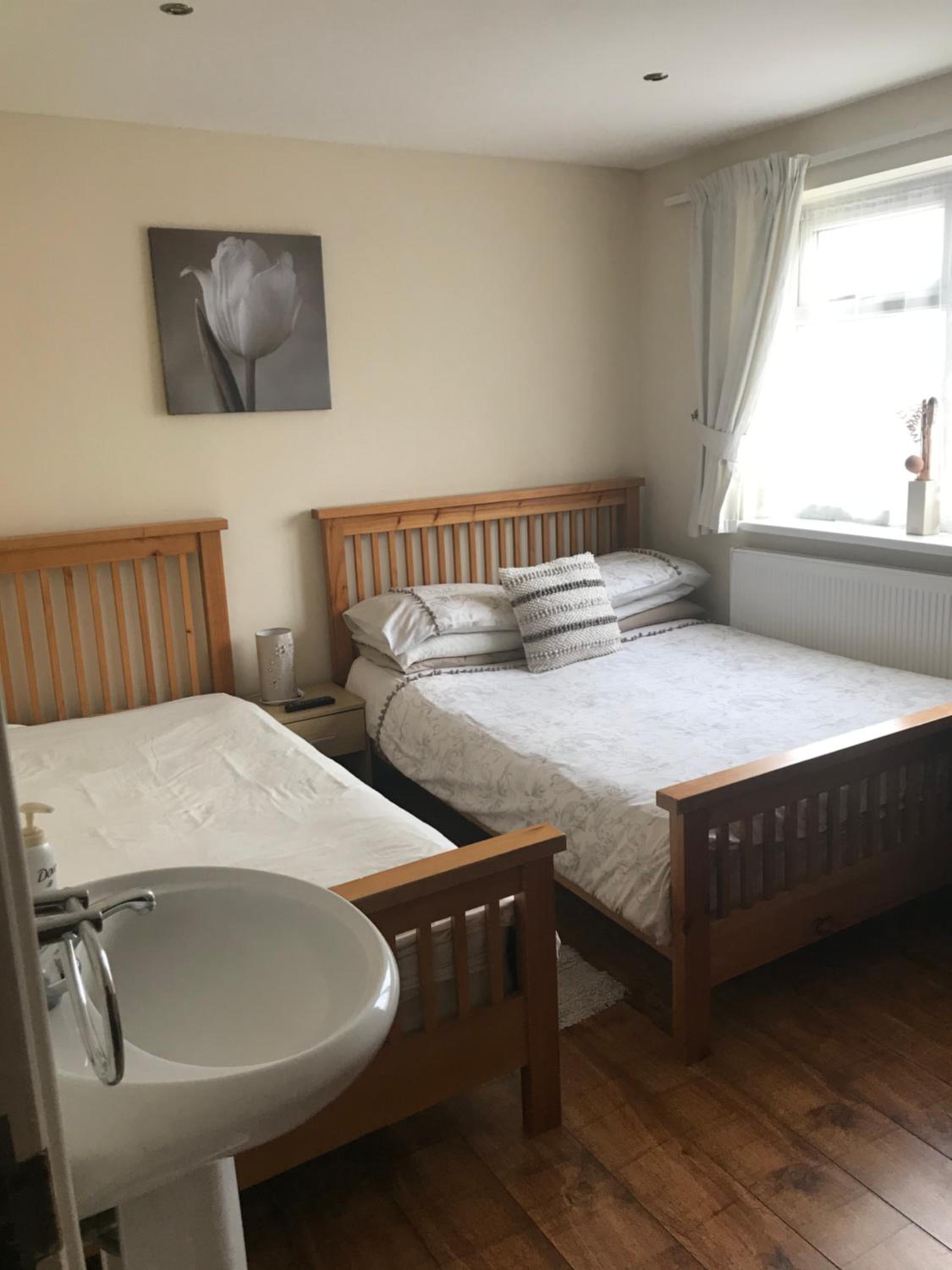 Abbey Lodge - Guest House 12/24