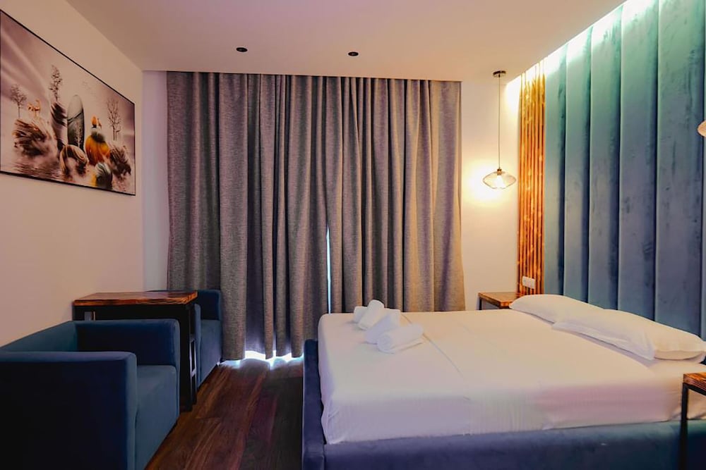 Hotel Piramida 12/50