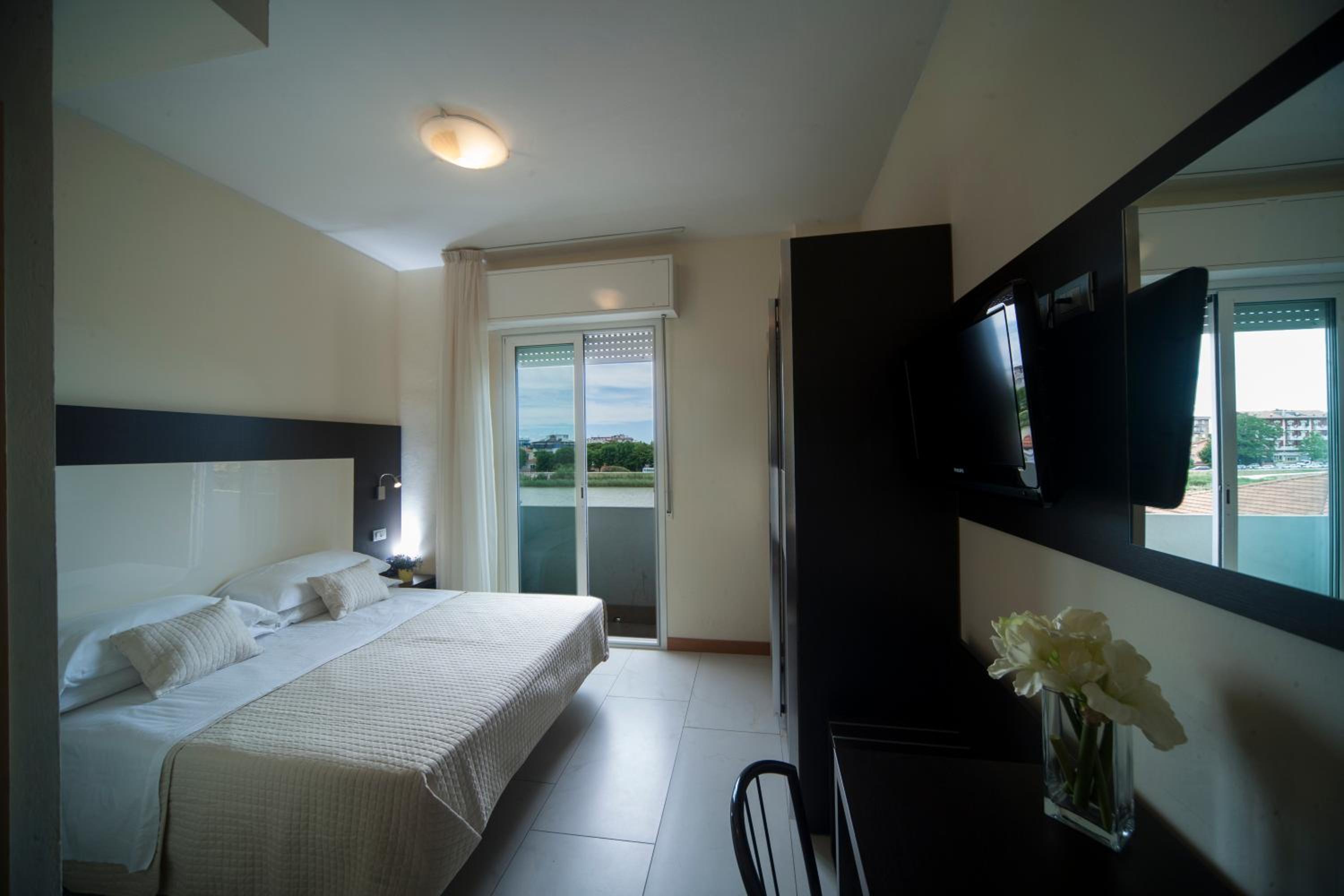 Hotel Ricchi 17/50