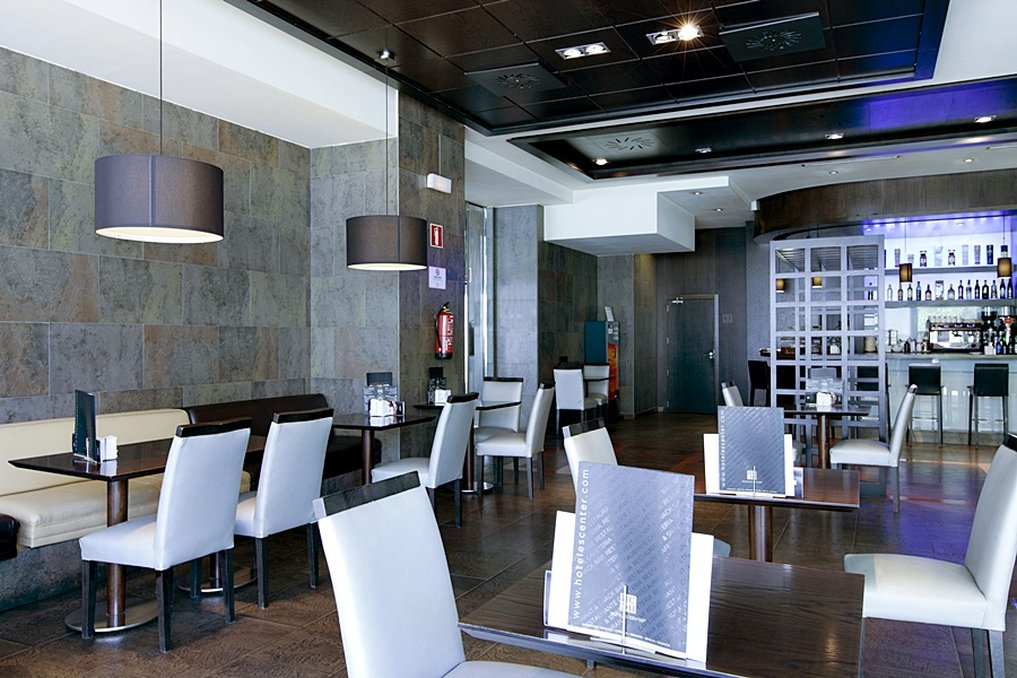 Cordoba Center 67/76
