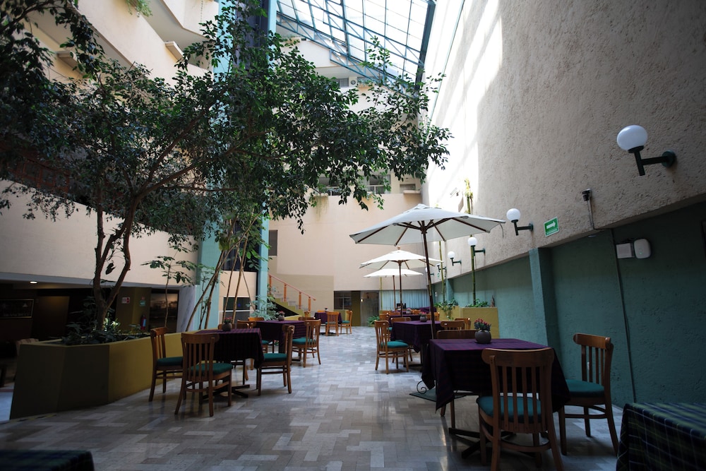 Hotel San Francisco Toluca 40/42