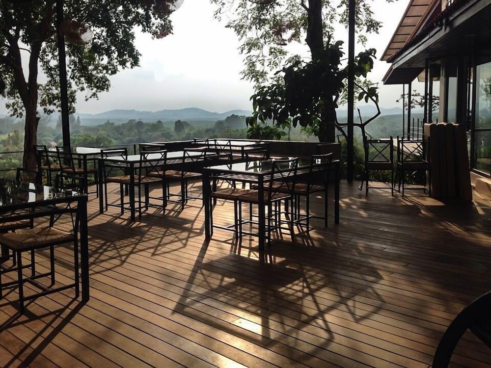 Rabbiz Hill Resort 48/58