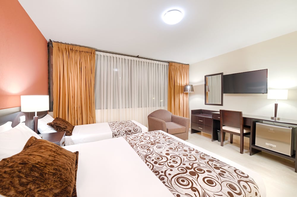 Hotel Arizona Suites 11/47