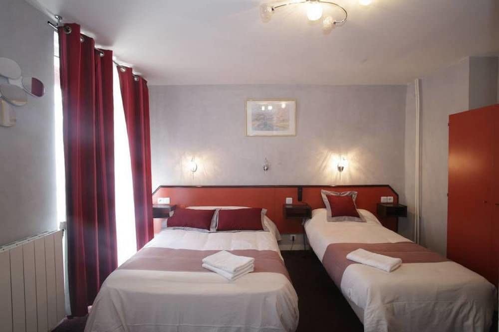 LUXOR BASTILLE HOTEL 15/61