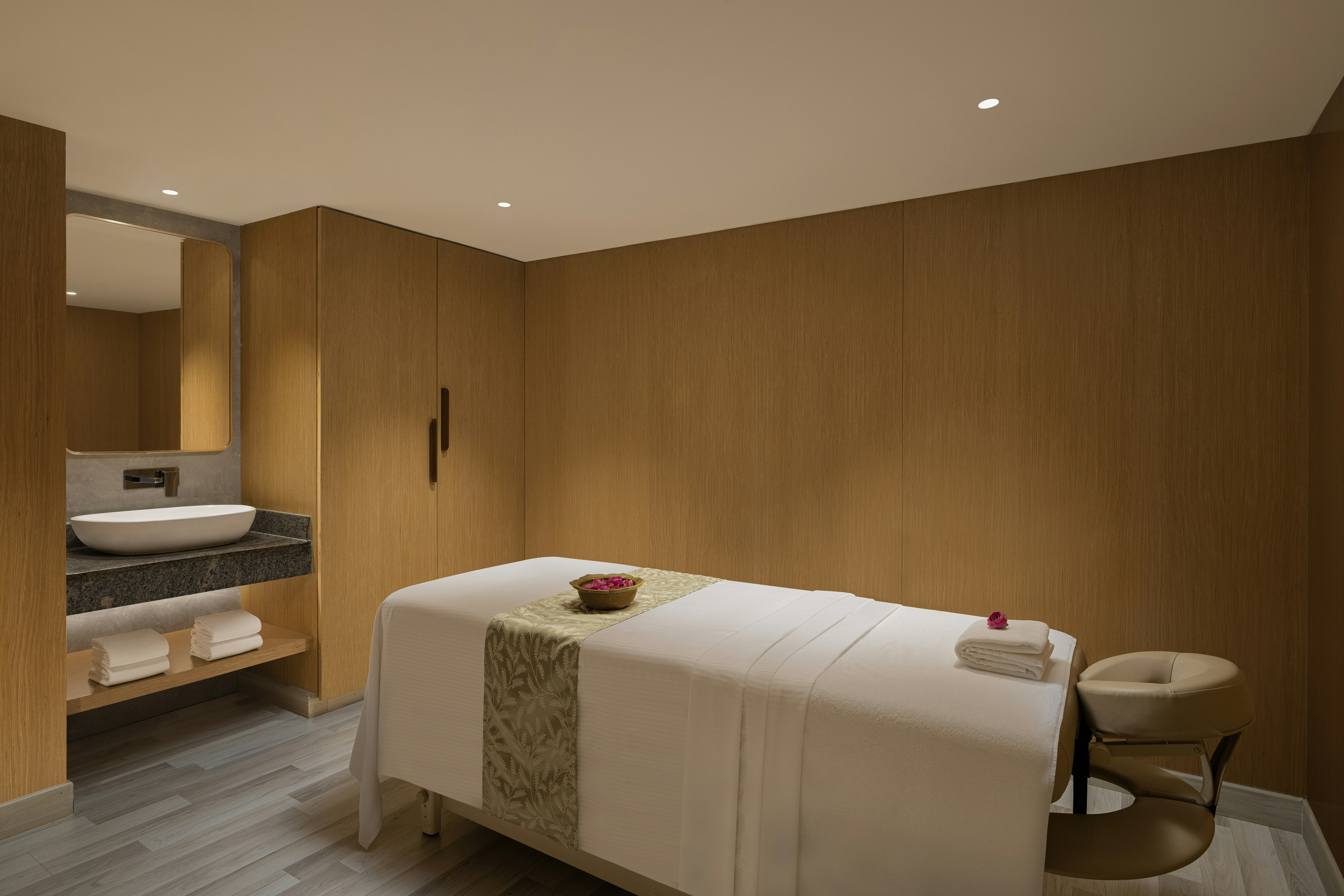 Doubletree by Hilton Bengaluru Airport 19/50