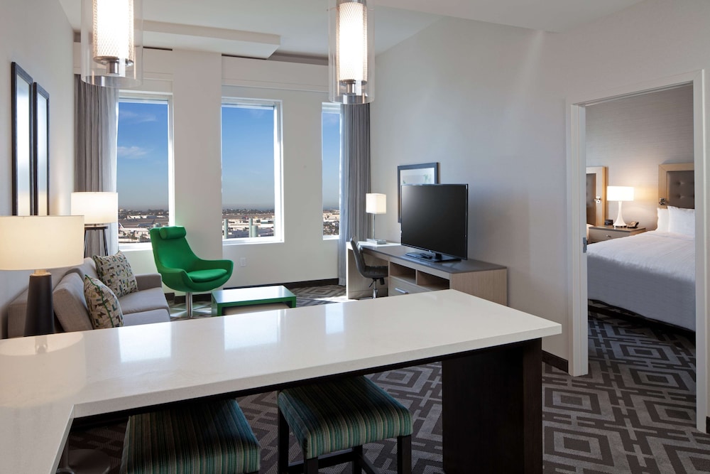 Homewood Suites by Hilton Los Angeles International Airport 7/47