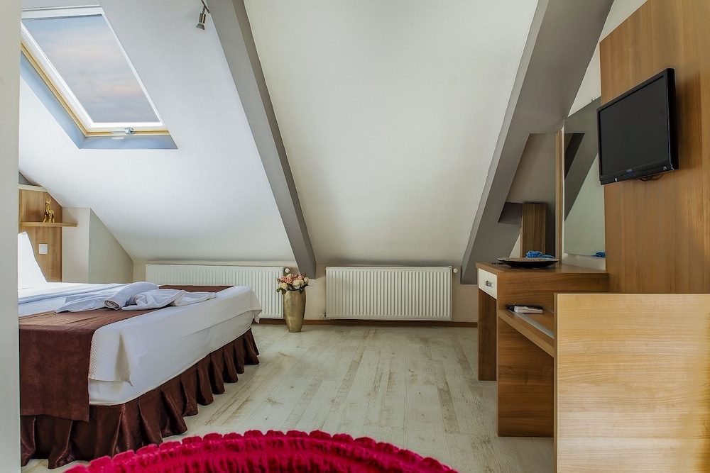 Kavalali Suites 29/50