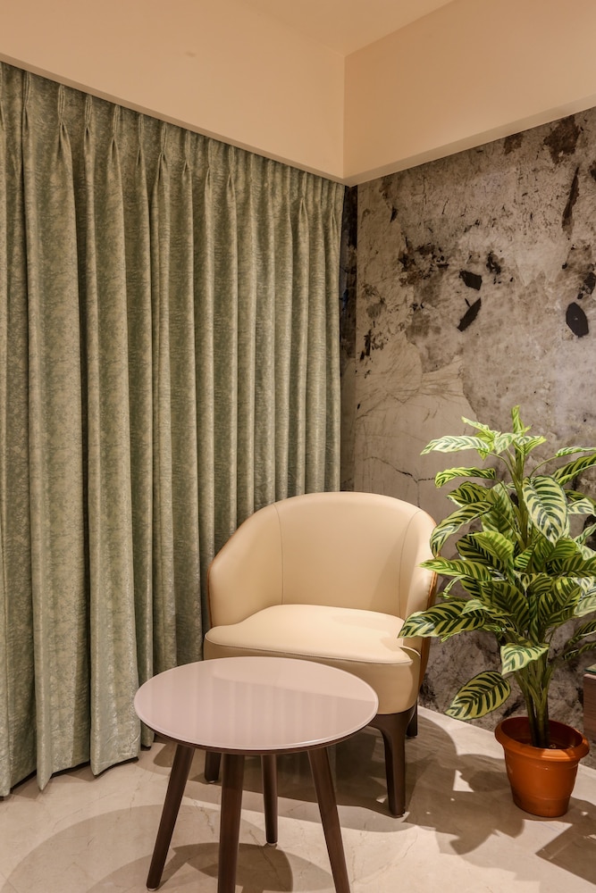 HOTEL CORPORATE 17/33