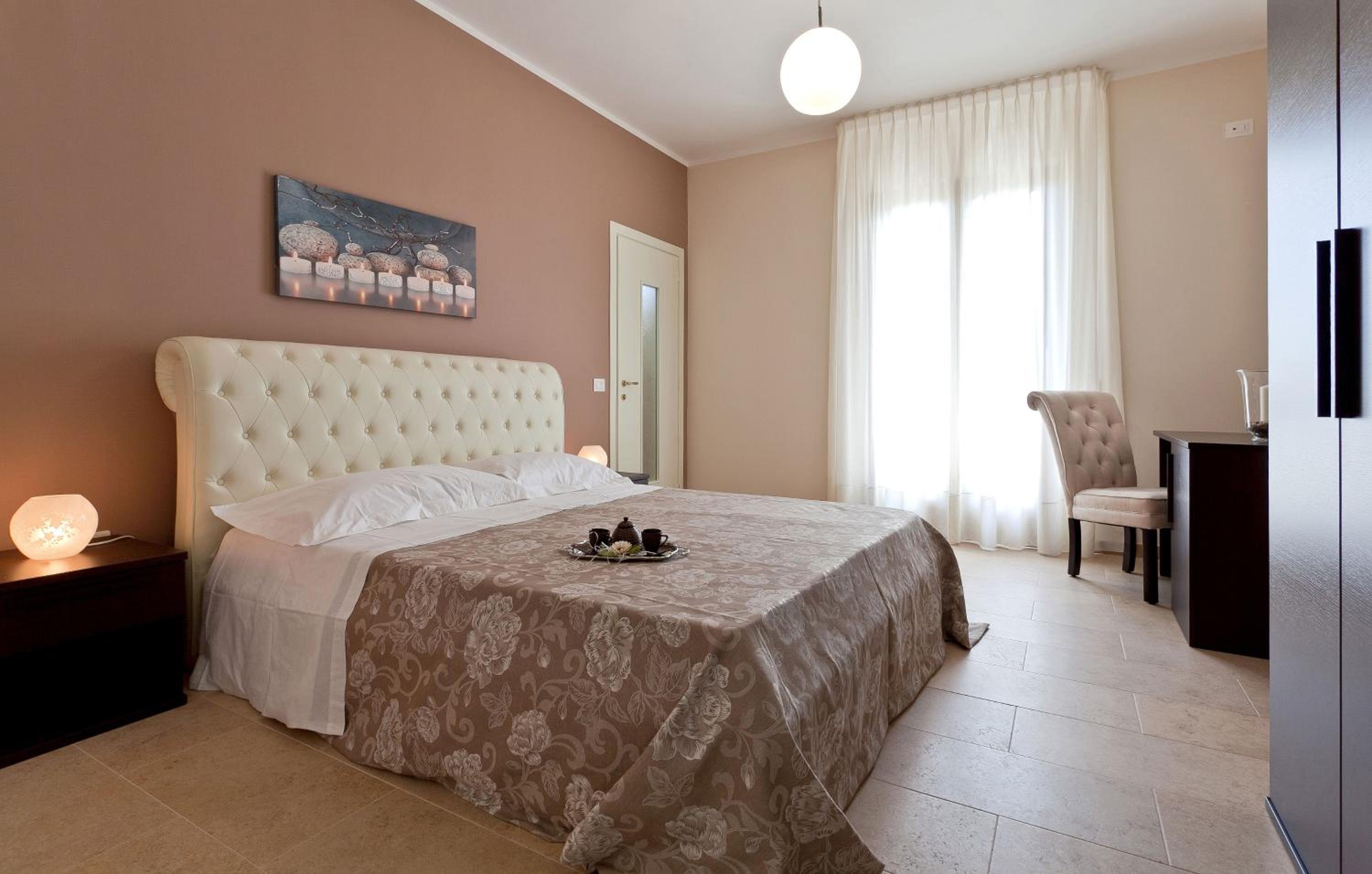 Hotel La Campana 8/24