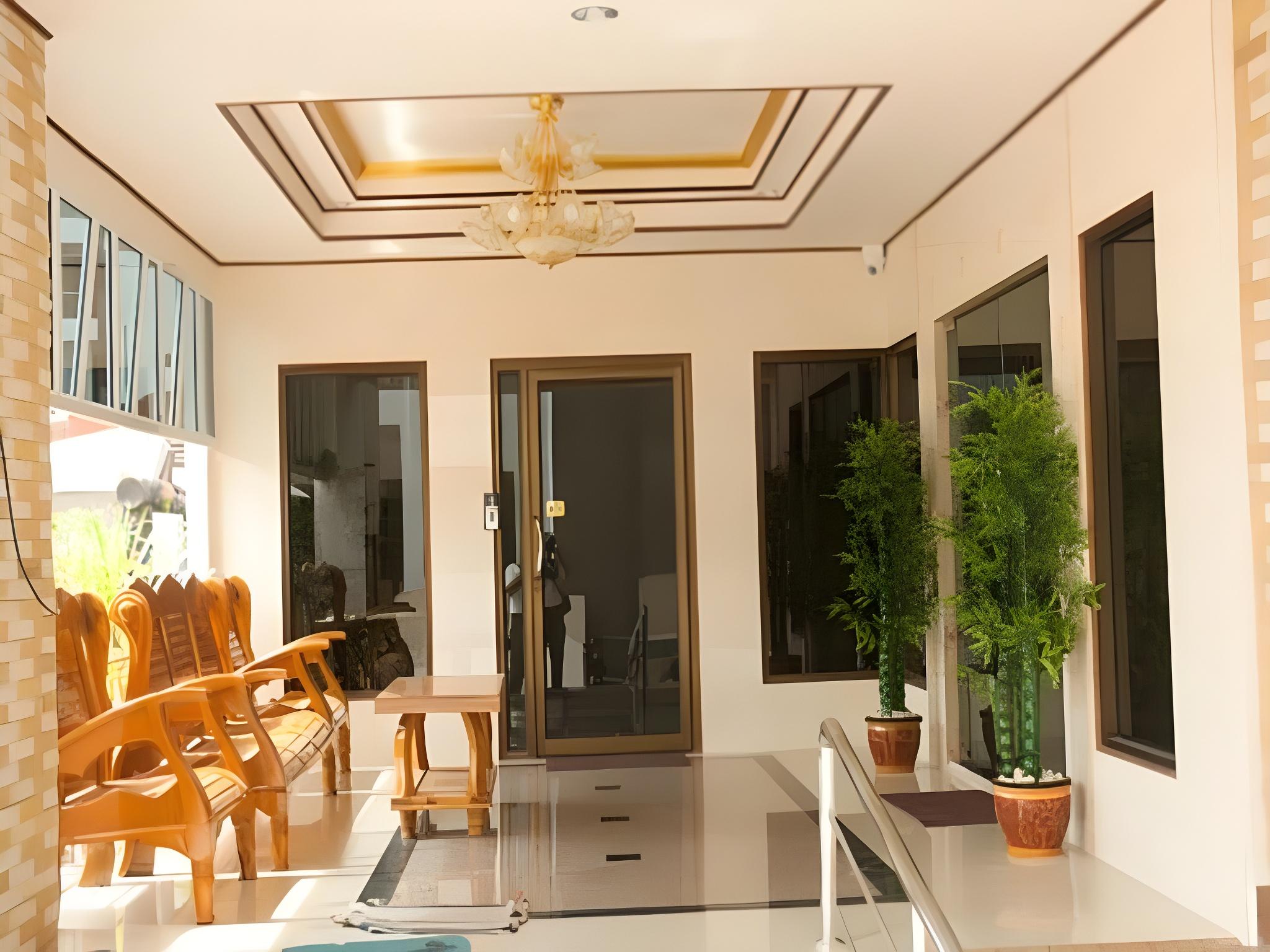 Sorrento Hotel And Residence 46/56