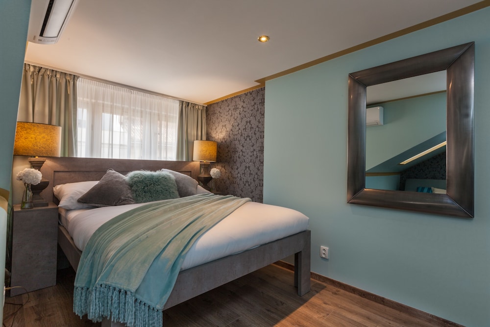 Gorgeous Prague Rooms 17/60