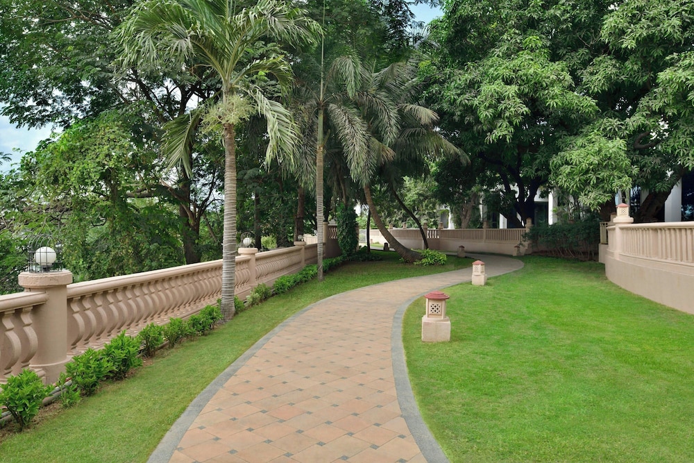The Westin Mumbai Powai Lake (ex Renaissance Mumbai) 65/68