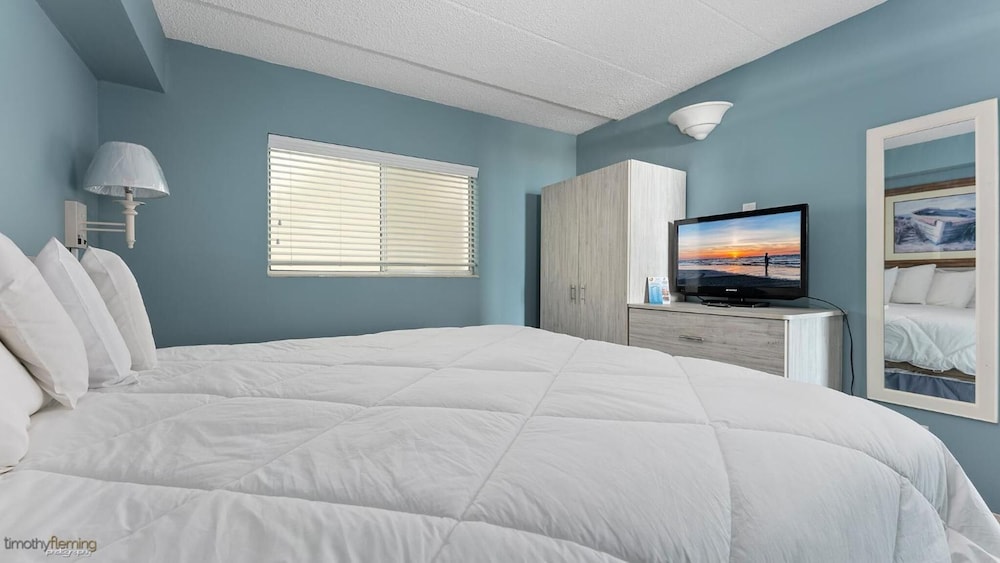 Beau Rivage Beach Resort 24/58