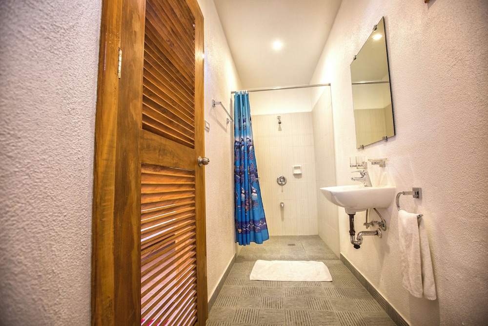 Salamangka Beach And Dive Resort 34/34