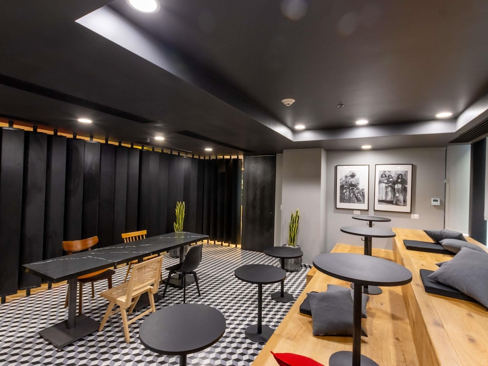 Ibis Tijuana 26/50