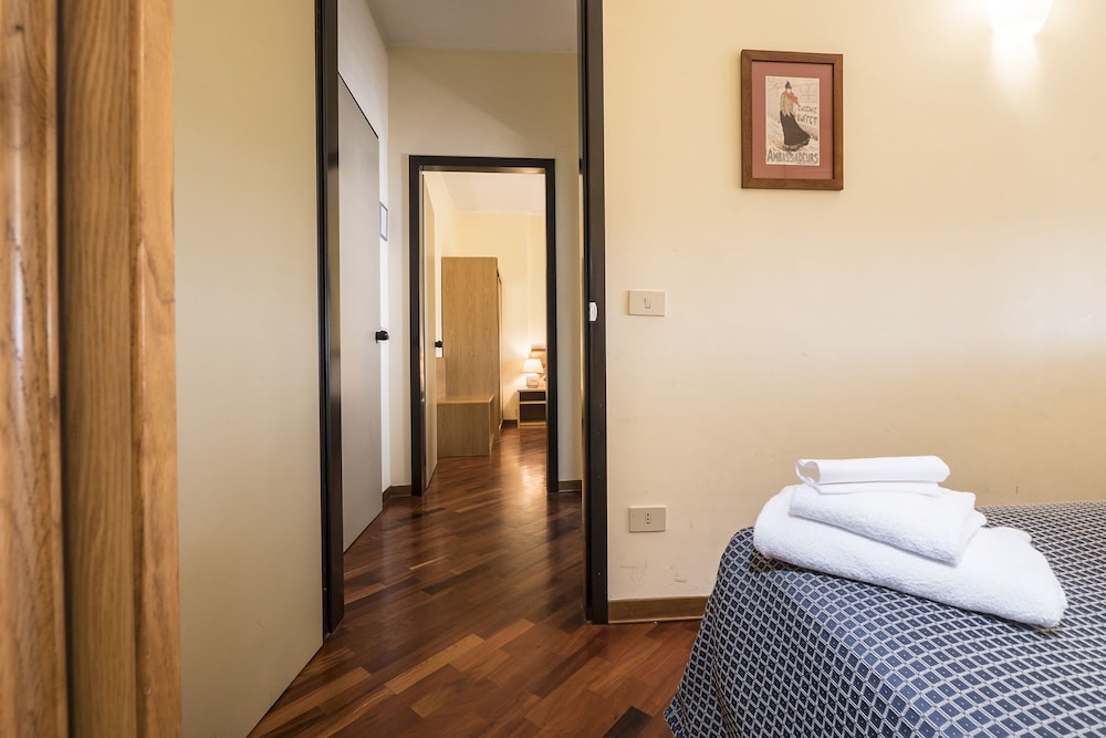 Vega Hotel Perugia 12/70