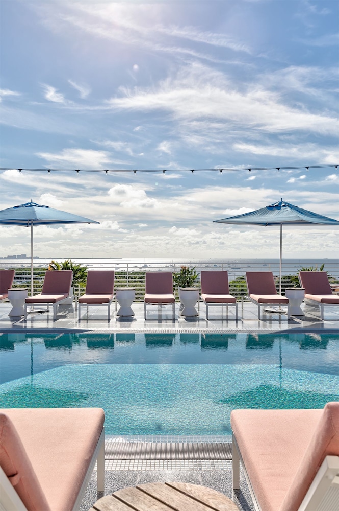 Mr. C Miami - Coconut Grove 45/49