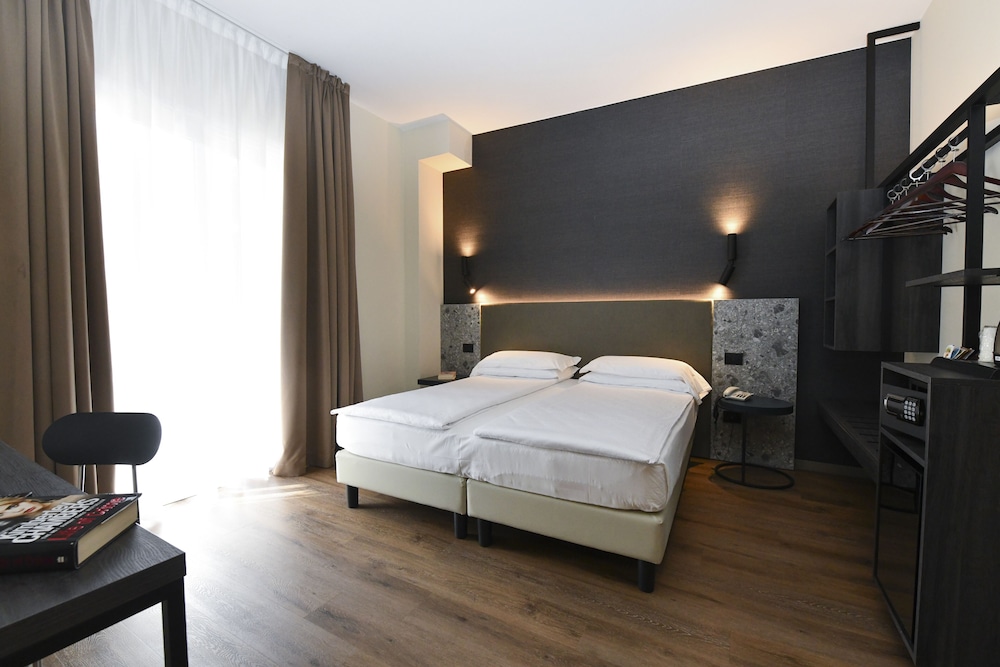 Hotel Eden 14/62