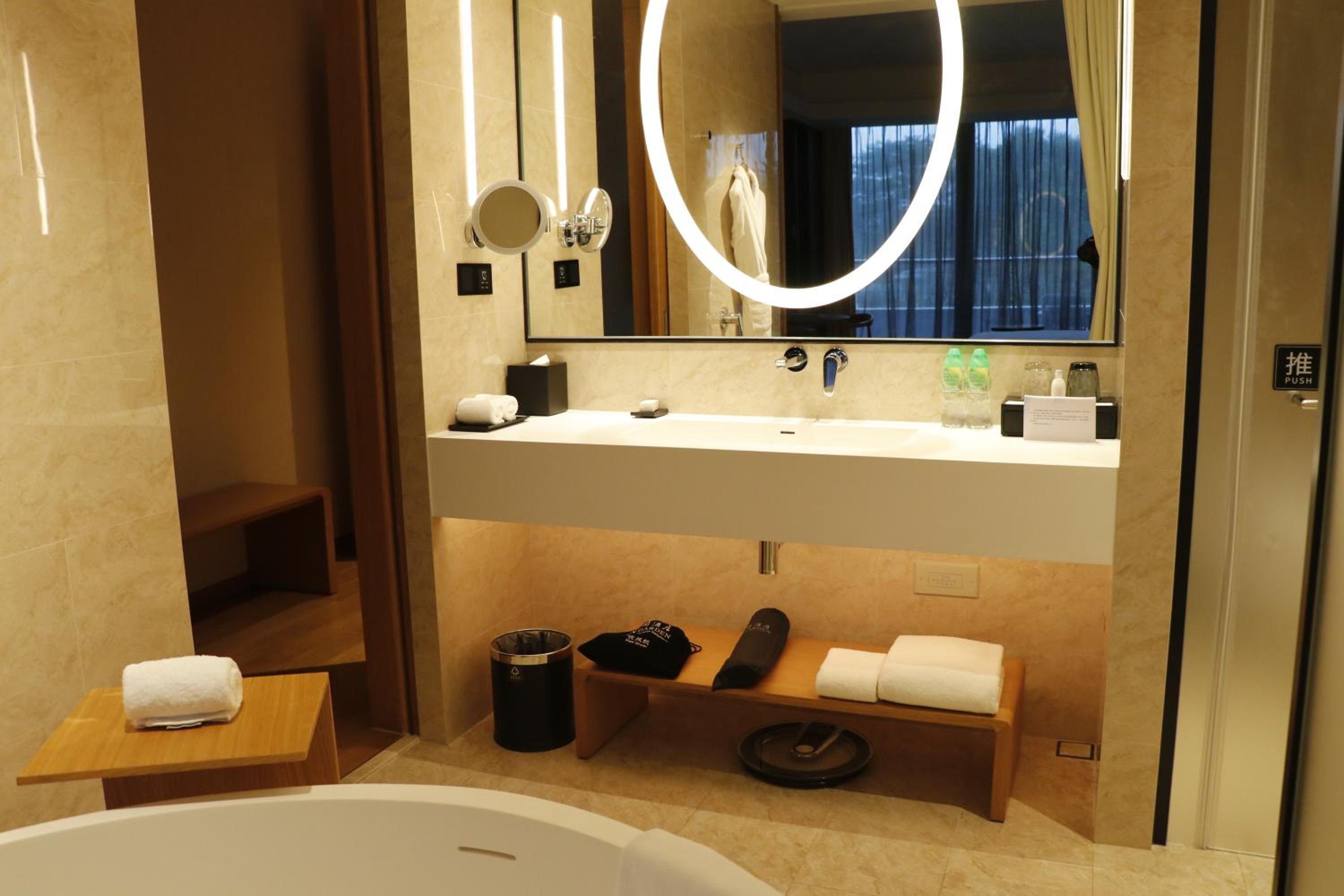 Aqua Suite