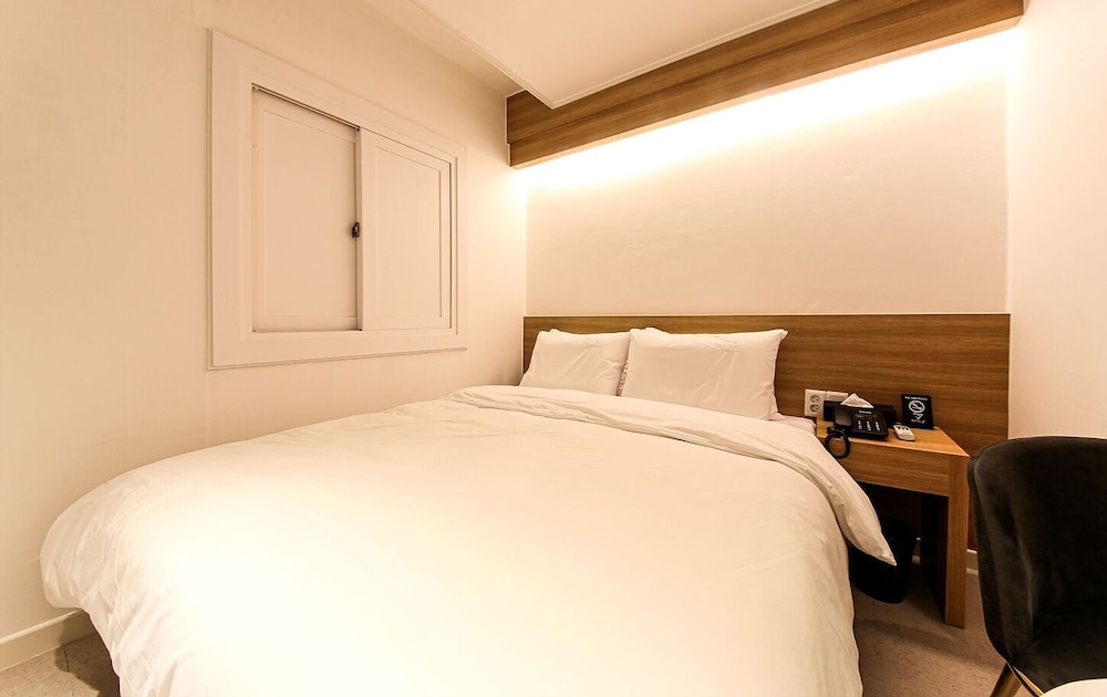 Busan Seomyeon Business Hotel J7 7/20