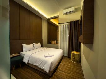 Blackwood, Suite, Queen Bed