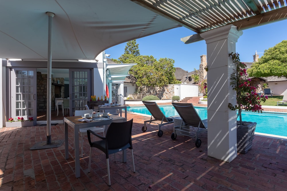 Whale Rock Luxury Lodge 42/65