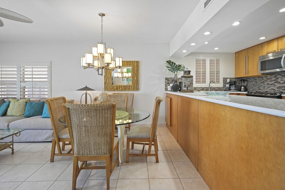 Aqua Bay Club Luxury Condos 6/50