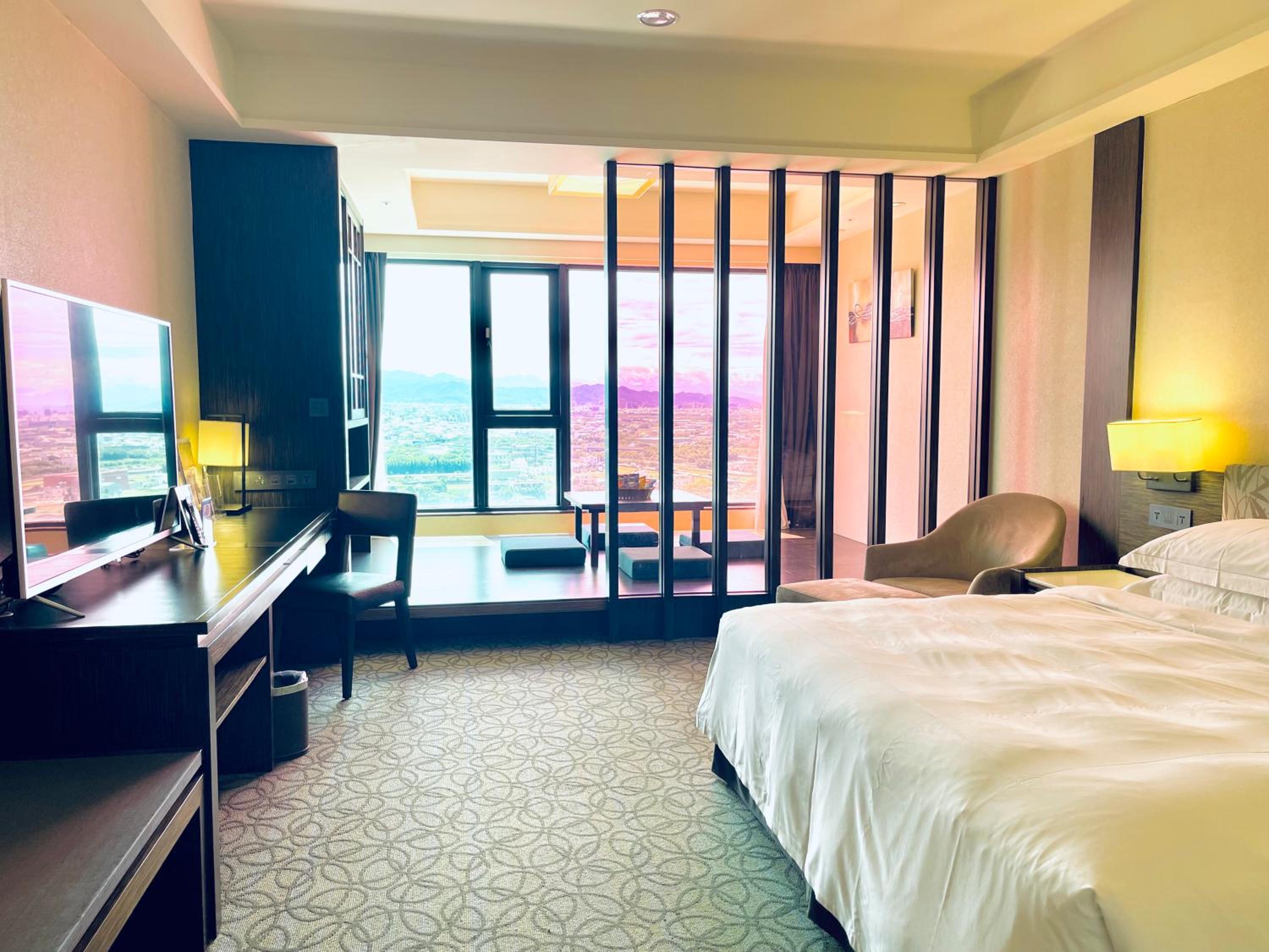 Japanese Western, Premier, High Floor